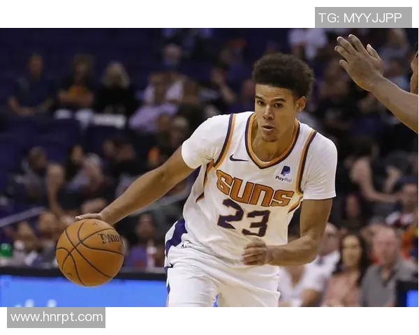 影子前锋的战术解析与球队战斗力提升的深度探讨 影子前锋的战术解析与球队战斗力提升的深度探讨