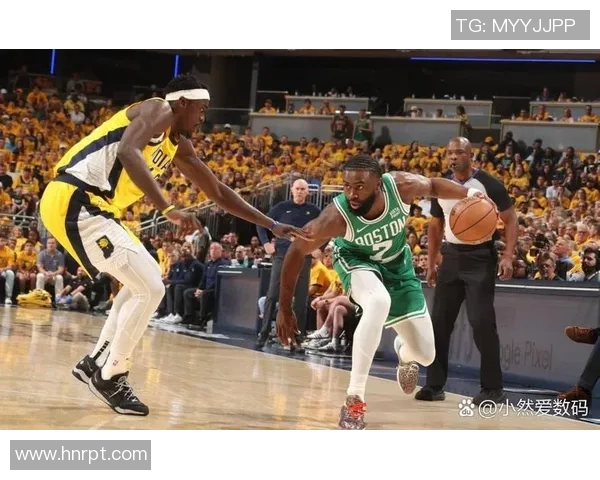 活塞与步行者激战正酣比分悬念不断引人关注
