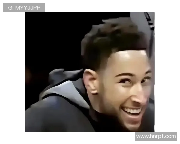 西蒙斯与戴维斯的巅峰对决谁能在NBA赛场上笑到最后 西蒙斯与戴维斯的巅峰对决谁能在NBA赛场上笑到最后